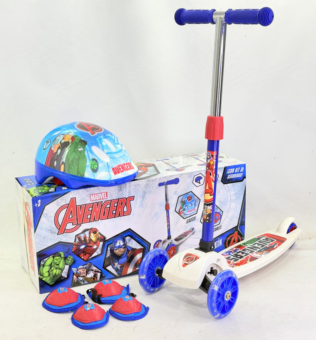 MONOPATIN CON KIT PROTECCIÓN DE STICH Y AVENGERS