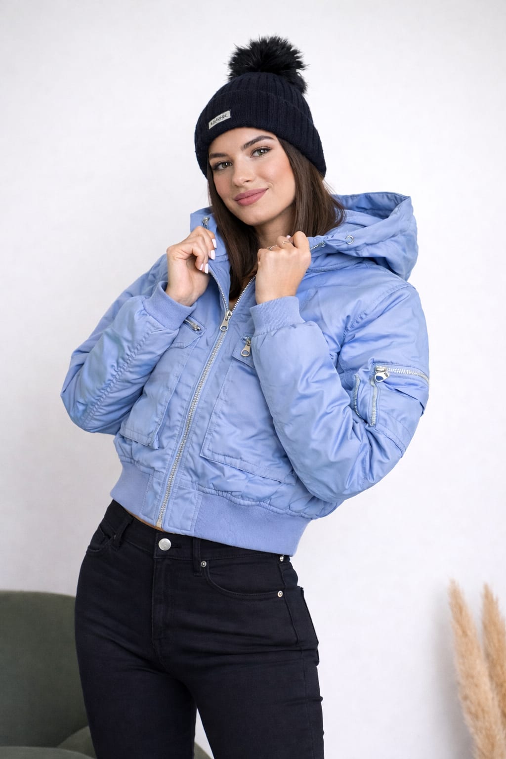 CAMPERA DE MUJER CON CAPUCHA