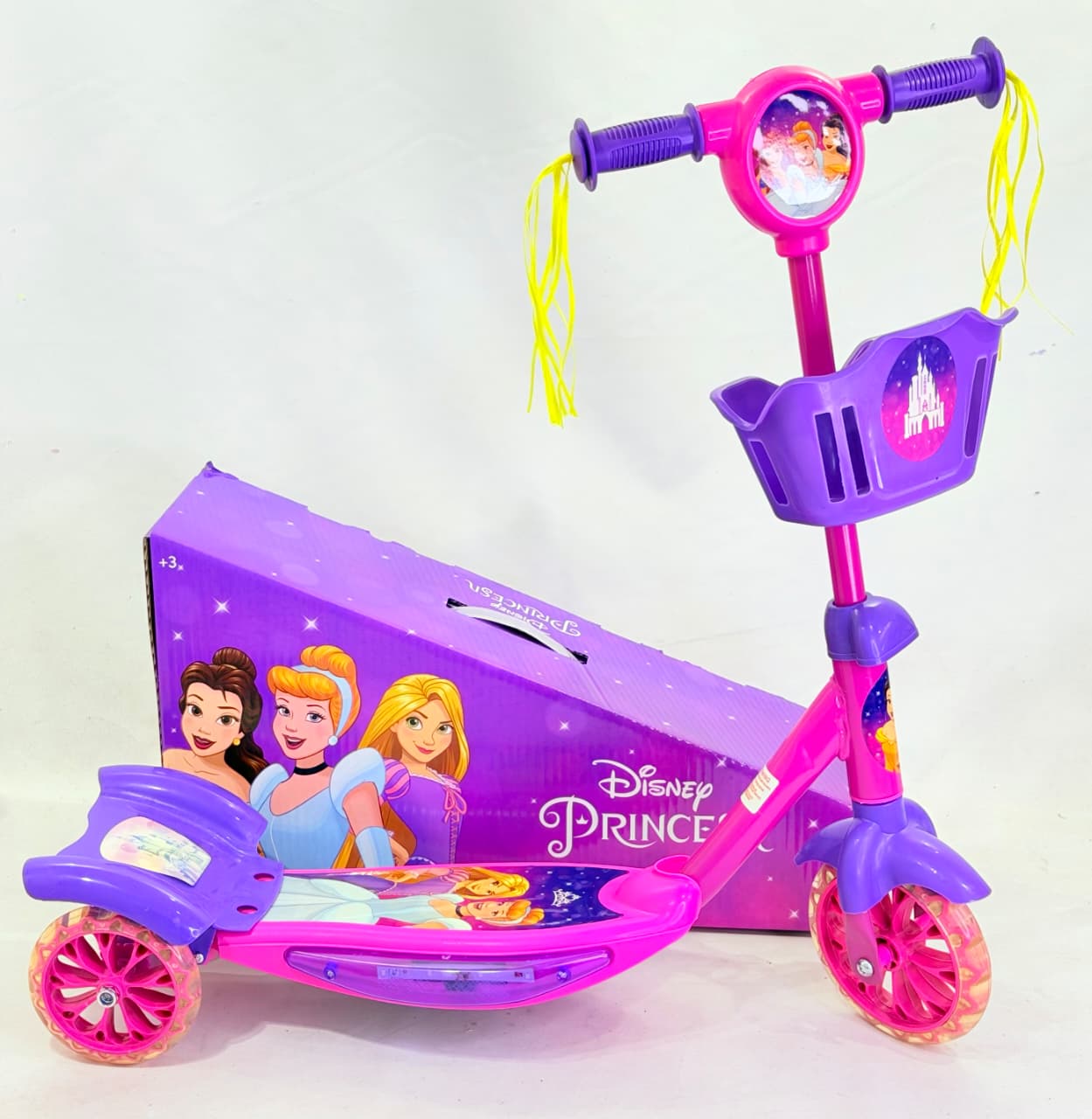 MONOPATIN CON CANASTO PRINCESAS DISNEY